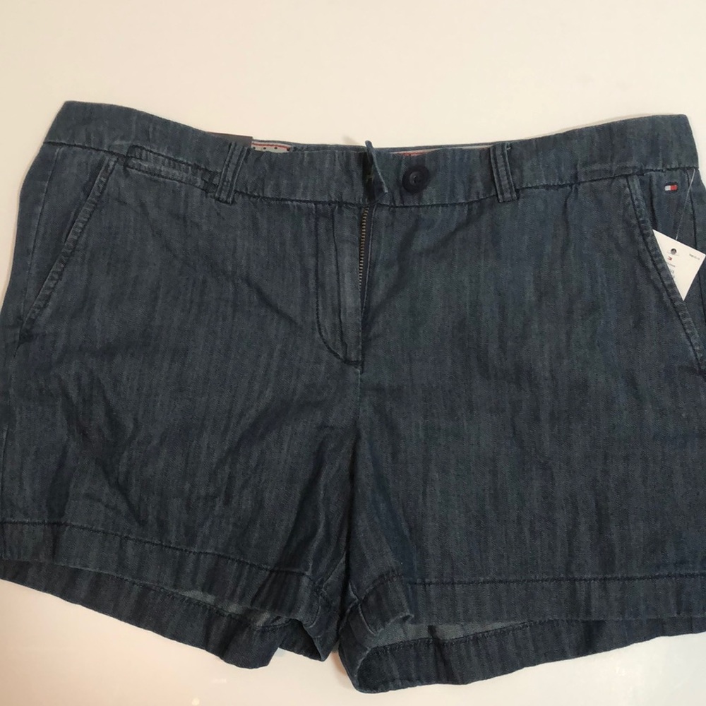 Dark jean shorts.